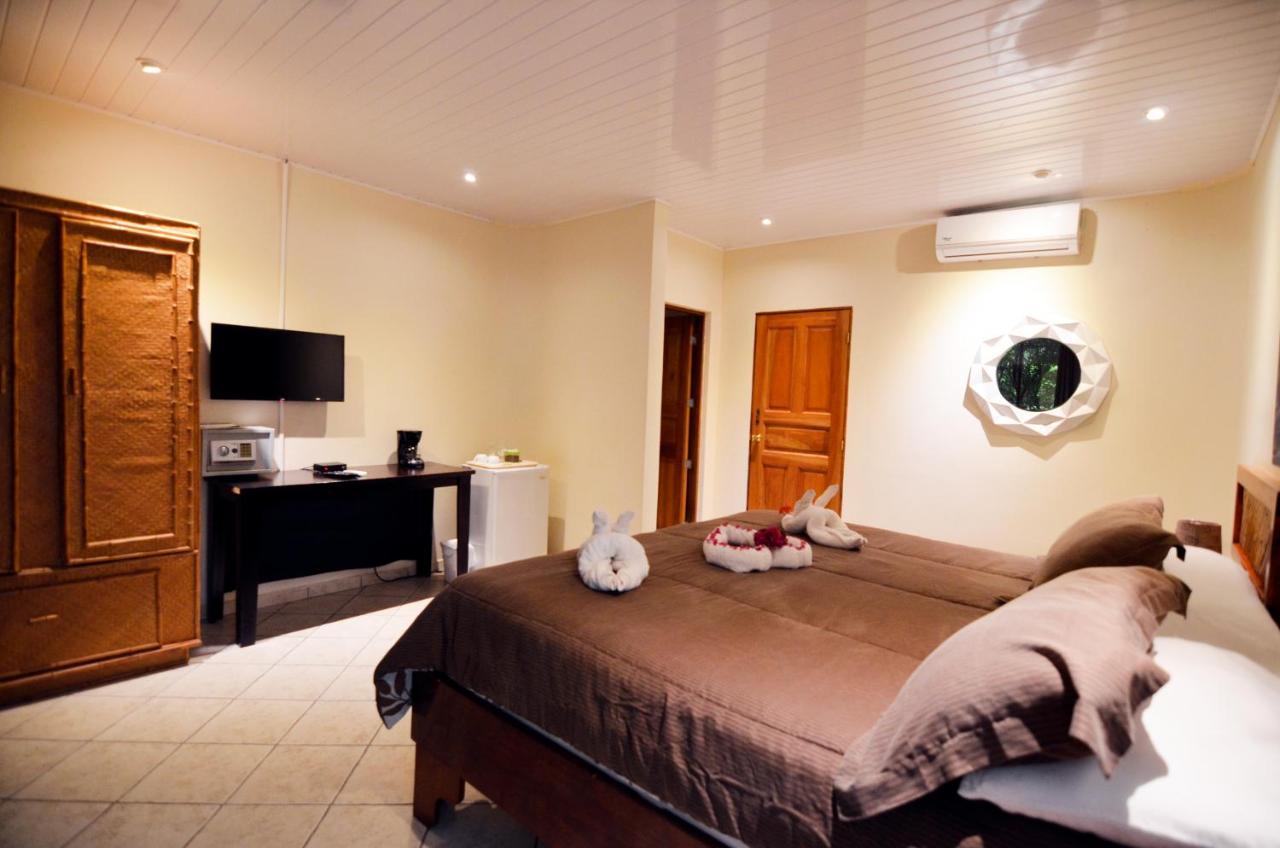 Cocomar Beachfront Hotel Parrita Luaran gambar