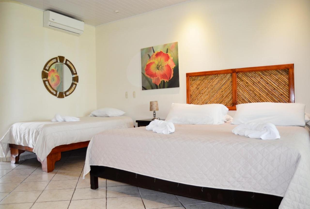 Cocomar Beachfront Hotel Parrita Luaran gambar
