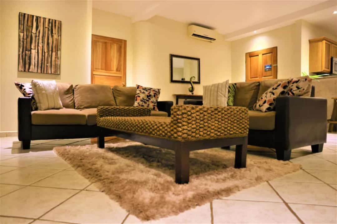 Cocomar Beachfront Hotel Parrita Luaran gambar